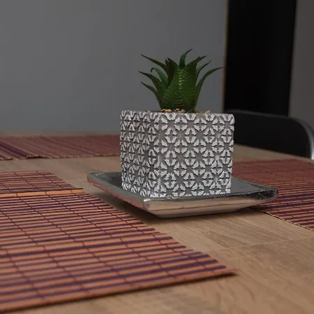 3 Brothers Iii - Sense Of Grey Lägenhet