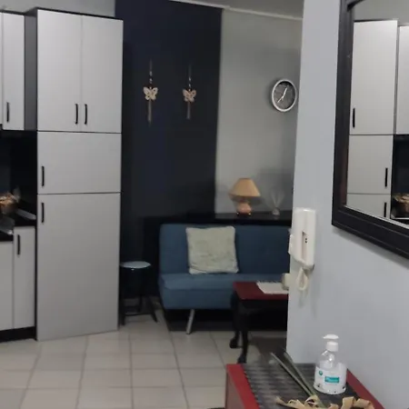 3 Brothers Iii - Sense Of Grey Lägenhet Tríkala